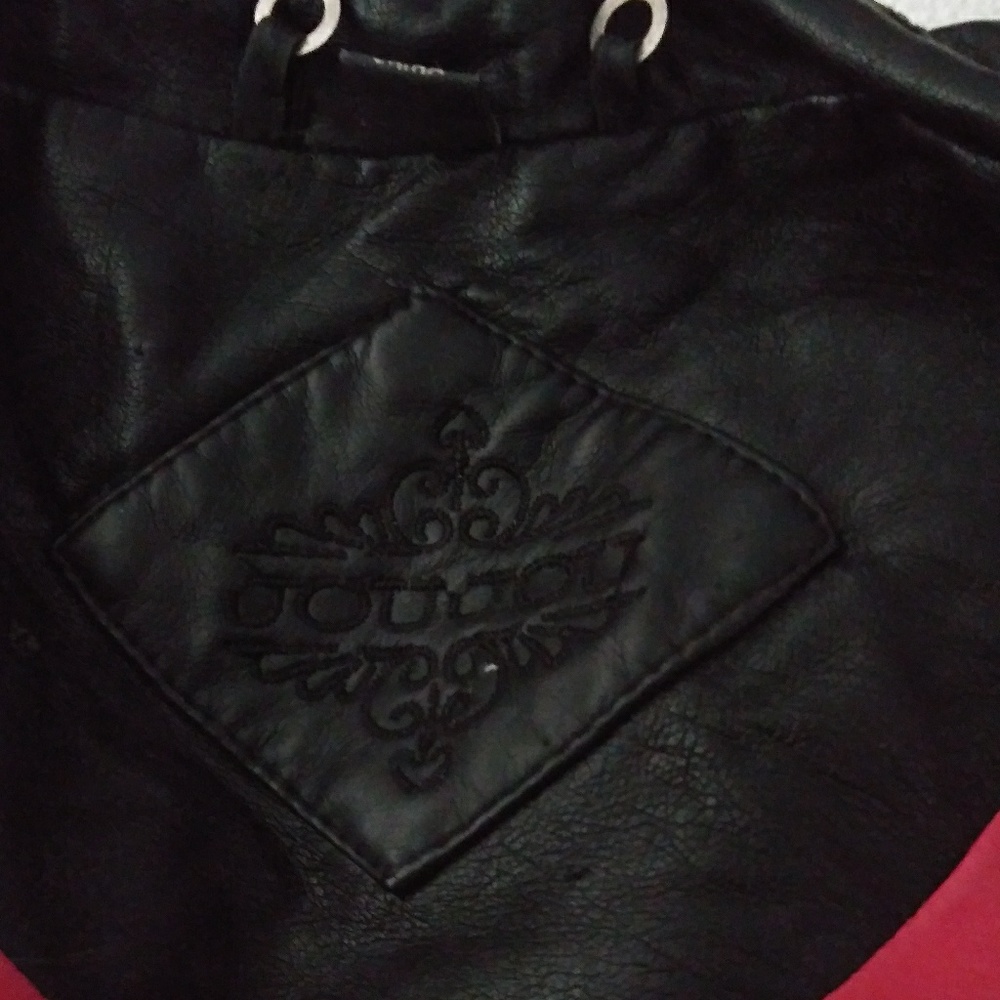 Vest - Picture 4 of 8